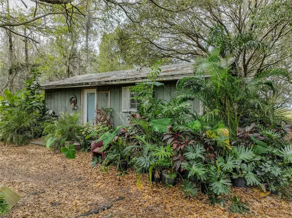 1331 Center St, Dundee, FL 33838