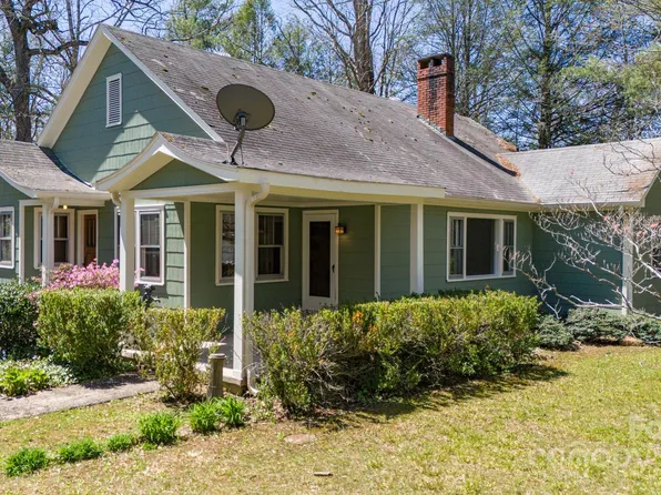 307 Laurel Circle Dr, Black Mountain, NC 28711