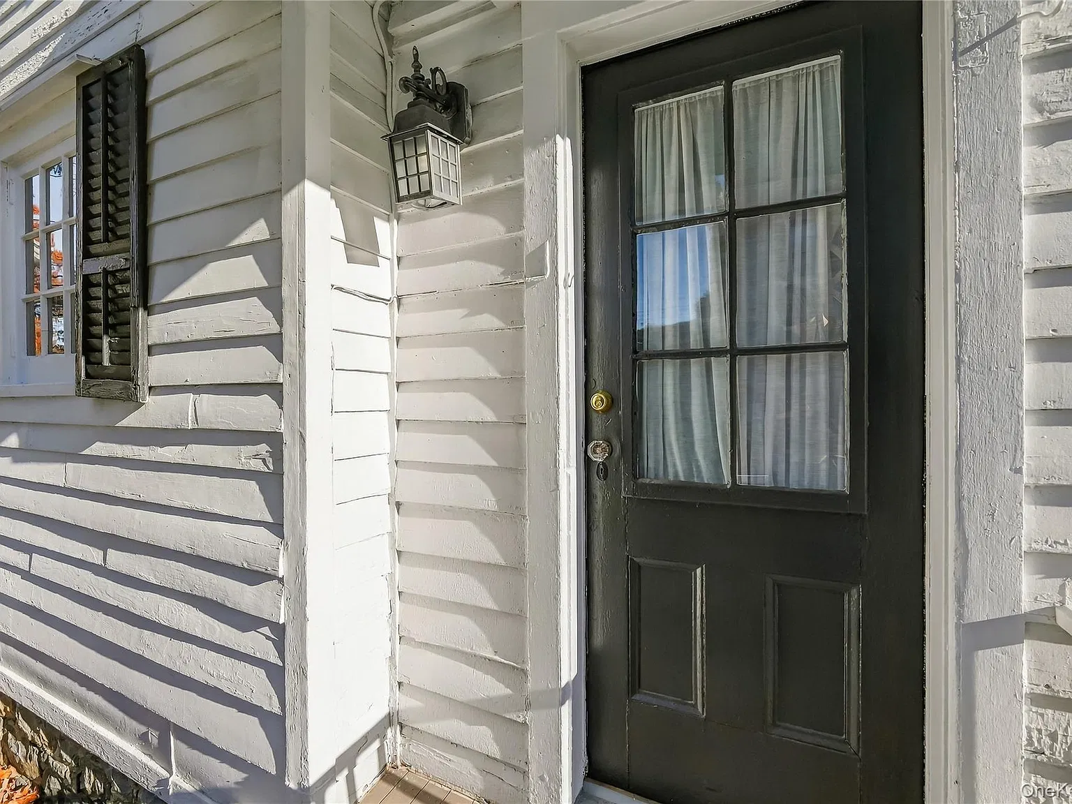 1 bed, 1.0 bath, 3806 sqft, $2,000 — Photo 4