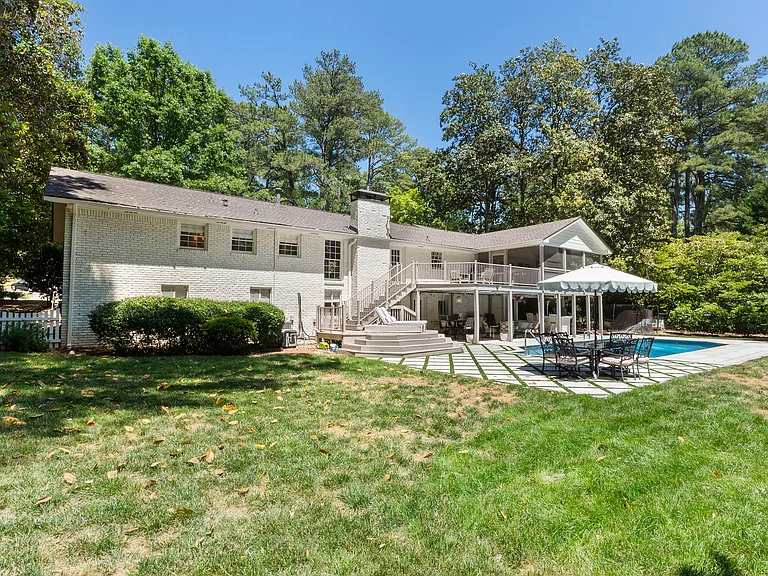4470 Chatworth Ct NE — Photo 66