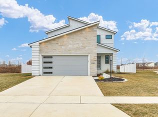 507 Harpers Ferry, Savoy, IL 61874