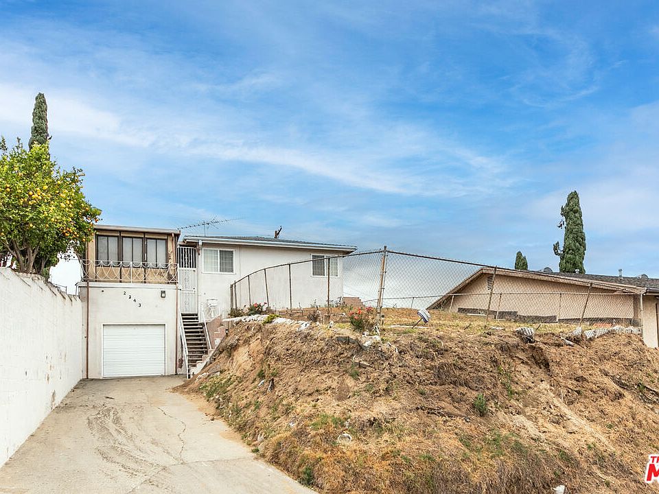 1st image of 2343 Bullard Ave