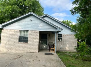 716 N Bradshaw St, Denton, TX 76209
