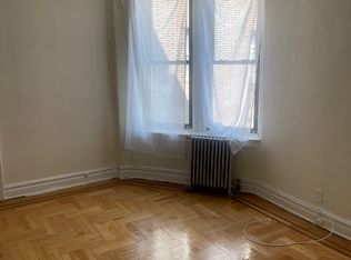 554 E 26th St #3R, Brooklyn, NY 11210