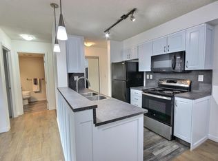 13907 136th St NW #105, Edmonton, AB T6V1Y5