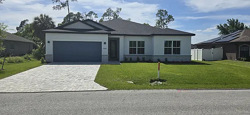 405 Loveland Blvd Photo 1