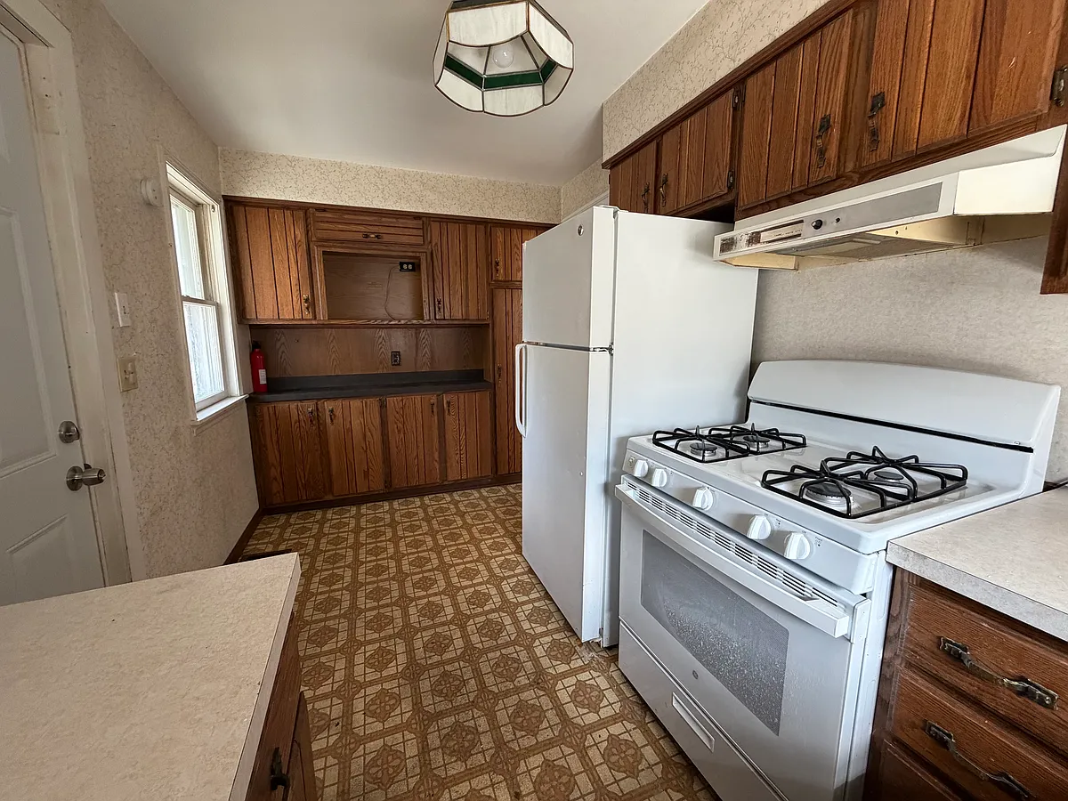Building Photo - 909 Mackinaw St #1