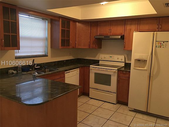 4th image of 29 Seville Cir #449
