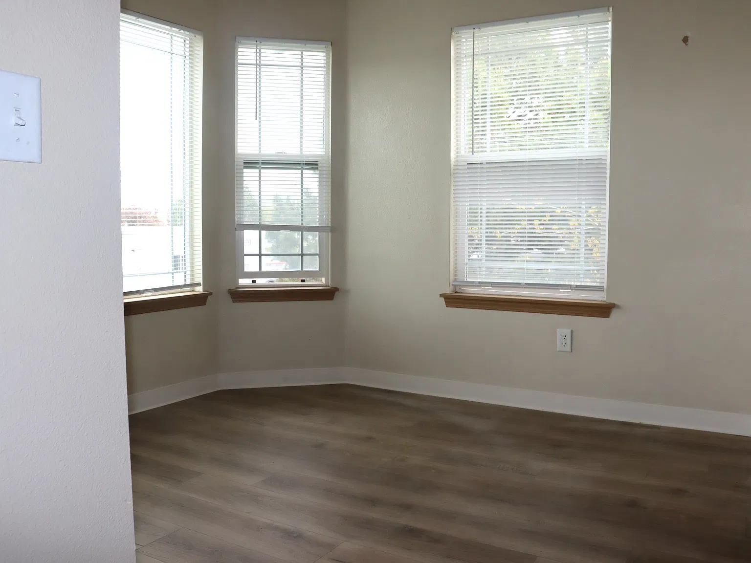 2 bed, 845 sqft, $1,475 — Photo 2