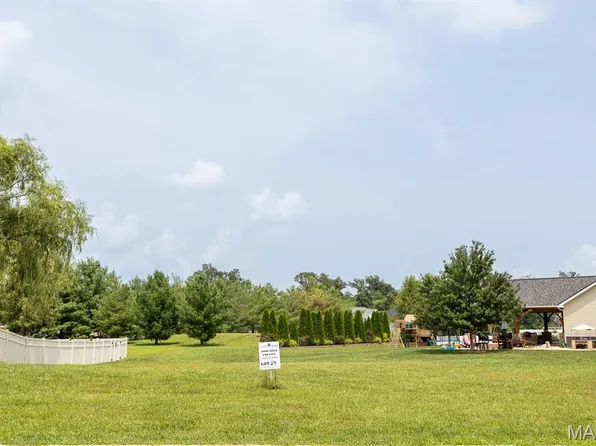 5902 Willow Oak Ln, Waterloo, IL 62298