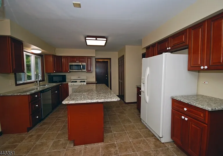 6 Heather Ln — Photo 8