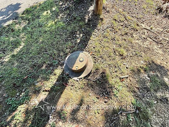 5th image of 577 Curry Ridge Rd