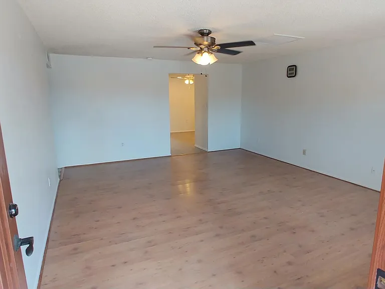 3724 E Gelding Dr — Photo 3