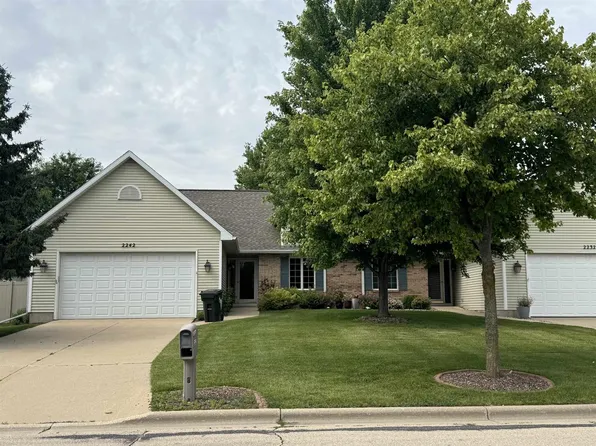 2242 Effingham Way, Sun Prairie, WI 53590