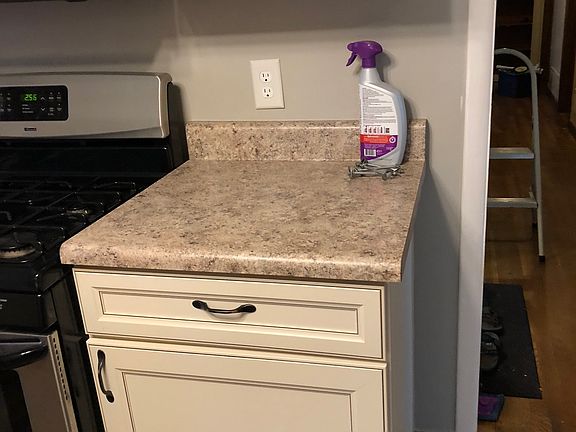 Newly Remodeled Kitchen