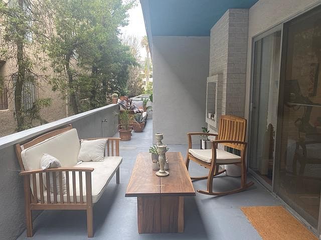 1st image of 11626 Gorham Ave APT 4