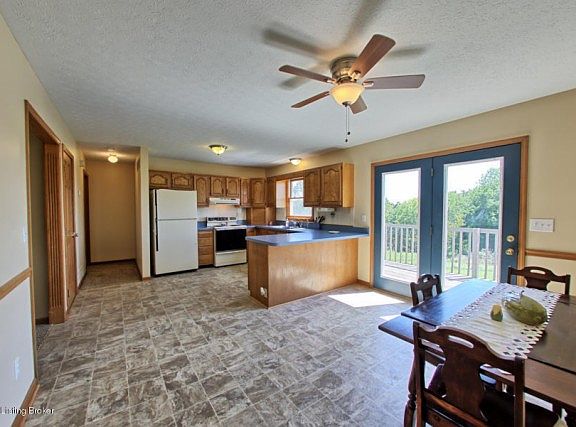 5th image of 260 S Downs Ln