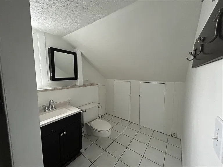 25 Baltimore St #2/3 — Photo 28