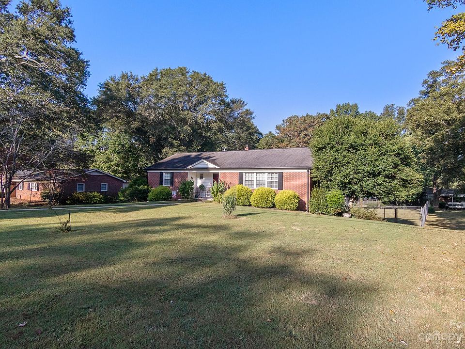 302 Peach St Shelby, NC, 28150 Apartments for Rent Zillow