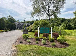 28 Evergreen Trl #28, Lenox, MA 01240