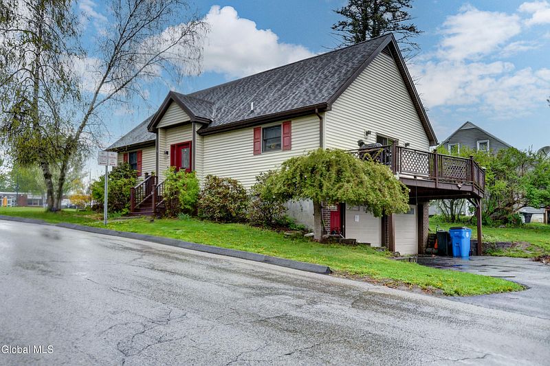 2nd image of 31 Walnut Avenue