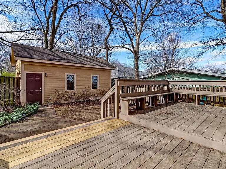 345 Chastain St SE — Photo 22