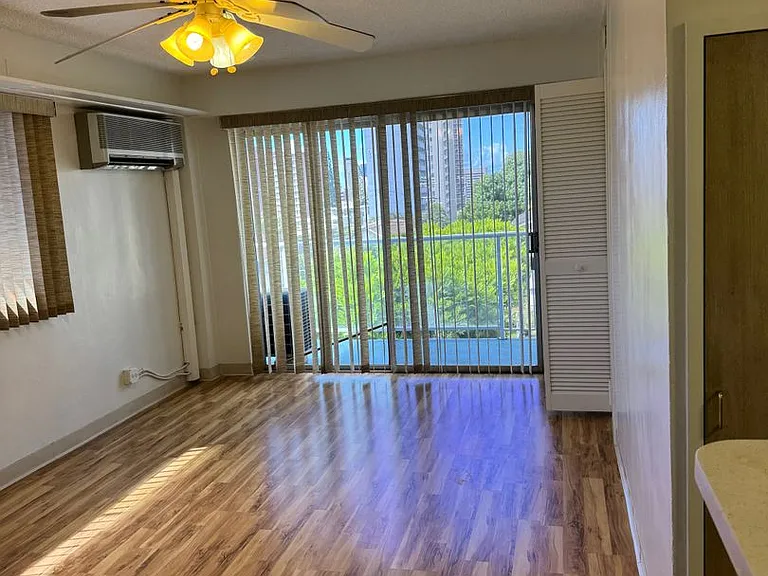 1024 Spencer St #21 — Photo 5