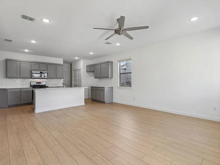 888 Sunflower Rd — Photo 6