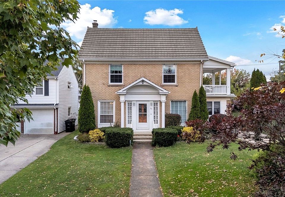 1st image of 31 Lowell Rd