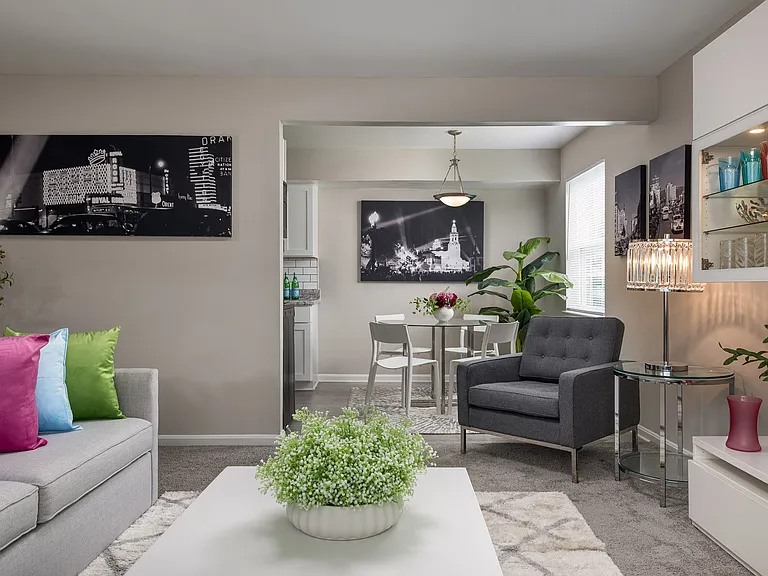 Chadwick Manor Townhomes — Photo 26