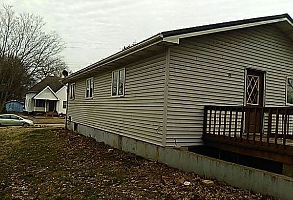 2nd image of 609 Ledford St