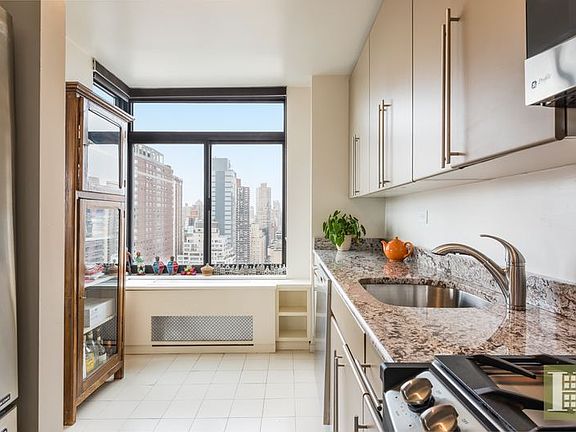 2nd image of 400 E 70th St APT 2603