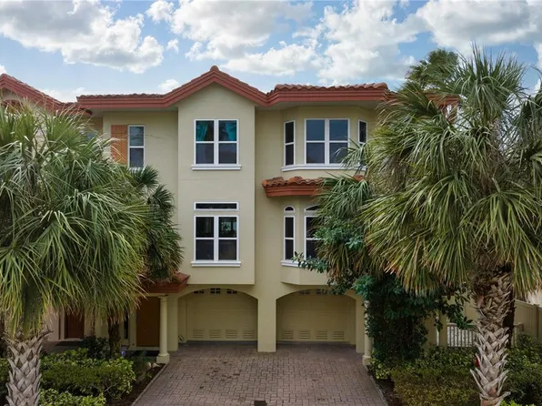 221 17th St N #221, Bradenton Beach, FL 34217