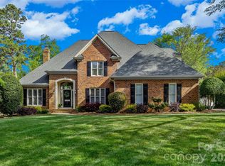 5016 Corrigan Ct, Charlotte, NC 28277