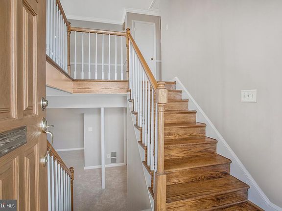 5th image of 706 Carr Ave