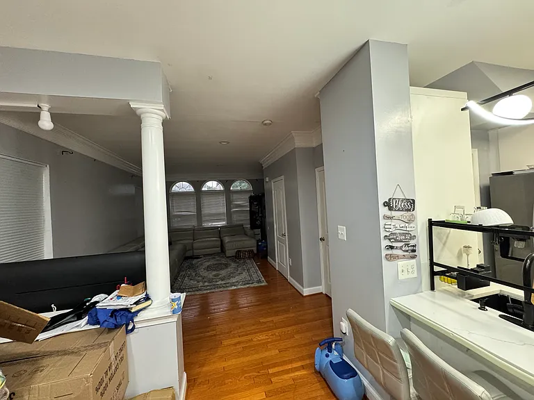 16781 Sweeney Ln — Photo 6