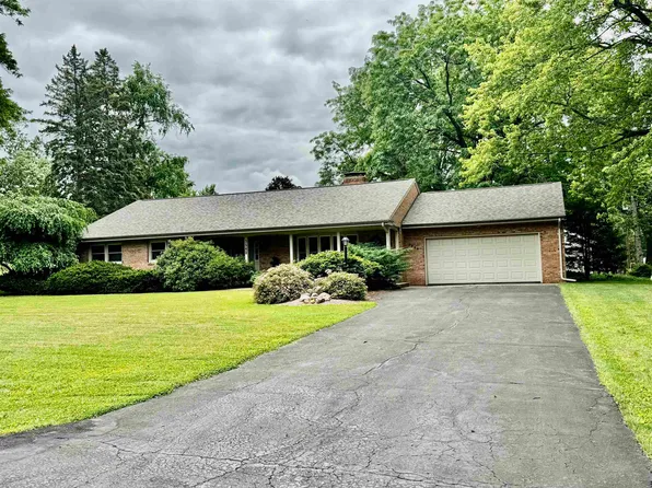 3542 Bee Ln, Beloit, WI 53511