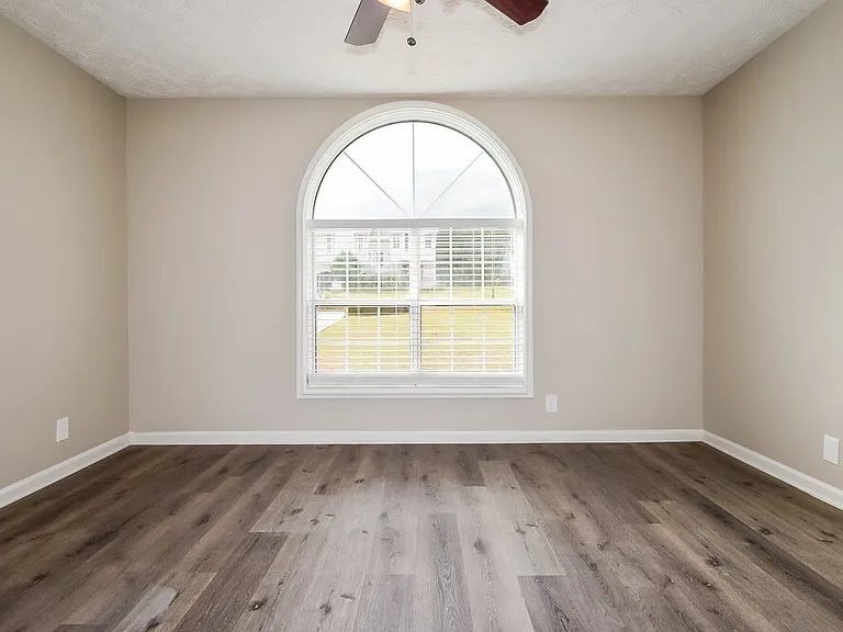 5406 Cindy Ln SE — Photo 9