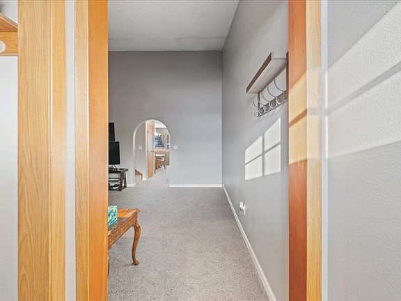 3rd image of 4656 Princeton Dr