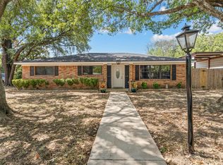 400 Cranbrook Dr, Woodway, TX 76712