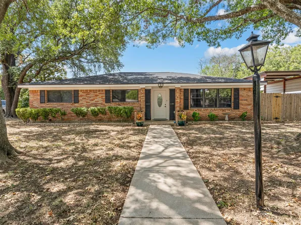 400 Cranbrook Dr, Woodway, TX 76712