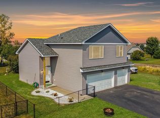 311 Ladd Ln, Osceola, WI 54020