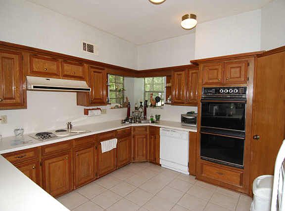 4th image of 13100 Paradise Valley Dr