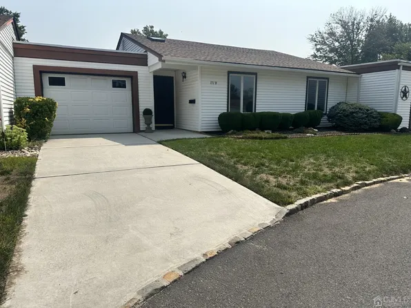 111B Indigo Plz, Monroe Township, NJ 08831