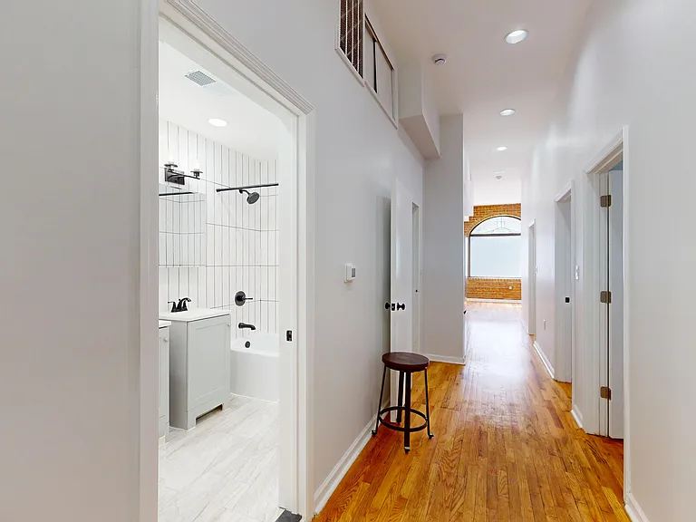 436 Graham Ave #1 — Photo 13
