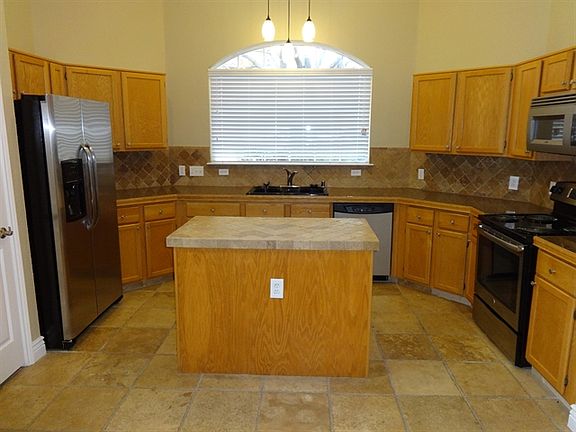 5th image of 7109 Charleston Dr