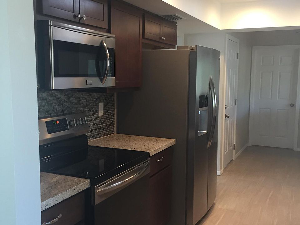 1st image of 13022 W Skyview Dr
