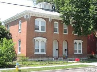 313 Boyd St, De Soto, MO 63020