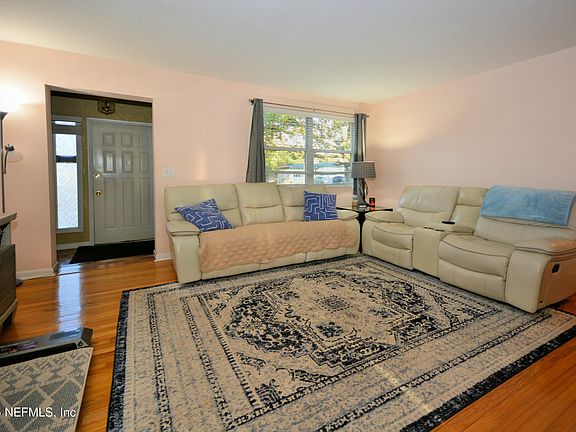 5th image of 2204 TEGNER Drive