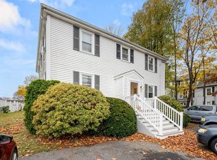 16 Charles St, Whitman, MA 02382